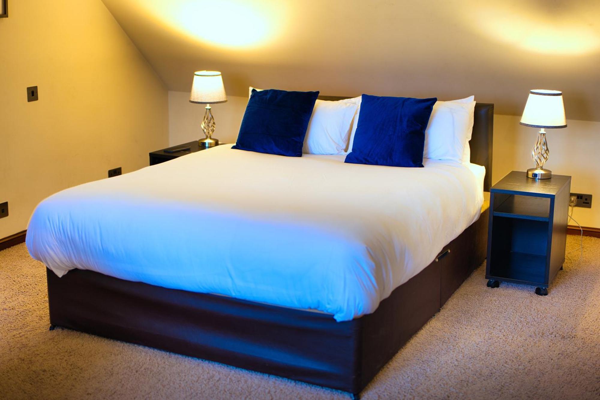 Double Room Private Bathroom
